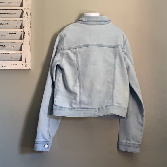 Light wash Denim Jacket - Picture 3 of 3